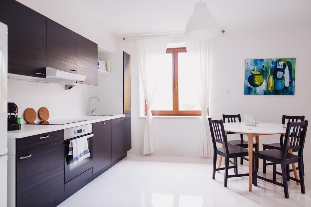 Zimmer & Appartements In Der Gamlitzerstrasse Ehrenhausen Exterior foto