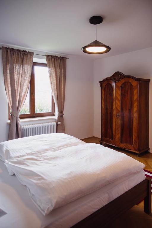 Zimmer & Appartements In Der Gamlitzerstrasse Ehrenhausen Cameră foto